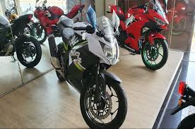 Spesifikasi dan harga dapat berubah. Asyik Kawasaki Ninja 250sl Harganya Di Bawah Rp 30 Juta Bayar Rp 4 Juta Langsung Bawa Pulang Tunggu Apa Lagi Motorplus