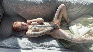 Cute Tattooed Teen Lazy Masturbating in the Morning Sunlight - Pornhub.com