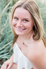 Jennifer Disbrow's Instagram, Twitter & Facebook