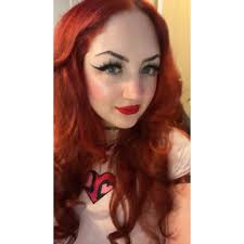 Anyone got a dog crate "hack" were moving so I get to start my decorating  all over again 🤣 but looking for an aesthetic dog crate ? My dog really  needs a