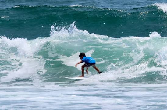 Puerto Armuelles debuta como sede de competencia nacional de surf infantil y juvenil