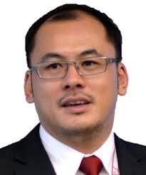 CURRICULUM VITAE: Professor Dr Chong Siong Choy