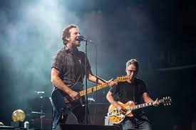 Hennemusic Pearl Jam Top Tour Charts With Summer Shows In