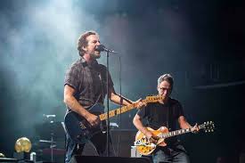 hennemusic pearl jam top tour charts with summer shows in