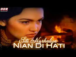 Lirik lagu pujian dan hormat. Lirik Lagu Dialah Di Hati Siti Nurhaliza