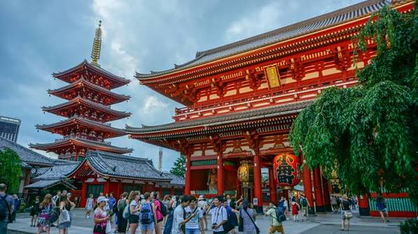 Pagoda Senso-ji di kawasan Asakusa, Tokyo