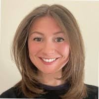 Kay Burns's Instagram, Twitter & Facebook