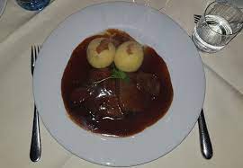 Telefonisch erreichbar ist das restaurant über die. Deutsches Haus In Dinkelsbuhl Gasthaus Mit Patina Und Sehr Ordentlicher Kuche Opl Guide