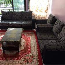 Sudah 2 bulan, ibuku di rumah sakit, karena kami hanya bertiga maka untuk menjaga ibu kami bergantian. Set Sofa Terpakai Home Furniture Furniture On Carousell