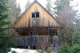 Cabana paltinu, fosta cabană de vânătoare a lui nicolae ceauşescu de la bâlea lac a fost construită odată cu transfăgărăşanul, din dorinţa expresă a lui nicolae ceauşescu de a avea o locaţie personală pentru vânătoarea de capre negre. Vrei O Casa De Vacanta Sau O Cabana La Munte In Cluj Vezi Oferte Pana In 50 000 Euro Compariimobiliare Ro