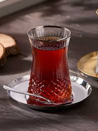 Rüyada çay bardağı görmek, hayatına kötü insanların gireceğine, kişinin hayata karşı pozitif bakış açısını zedelemeye çalışacaklarına, çok dikkat etmesi gerekeceğine yorulmaktadır. Kristal Dekorlu Cay Bardak