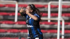 Los pumas volverán a las bases en varios sentidos para el apertura 2017 y una de ellas sería en cuanto al uniforme, ya que el conjunto del pedregal vestiría de blanco el próximo torneo (apertura. Pumas Queretaro En Vivo Liga Mx Femenil Jornada 3 As Mexico