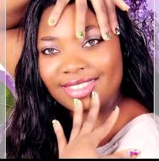 If you ever wore this skirt gather here 😂😂😂