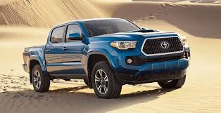 At edmunds we drive every car we review, performing road tests and competitor comparisons to help you find your perfect car. 2018 Toyota Tacoma Vs 2018 Chevy Colorado