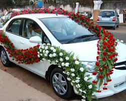 Nowadays events have become more of a ramp walk and pakistani wedding entrance ideas 2020, especially for bride and groom, are being accompanied by impersonating decorations. Wedding Silk