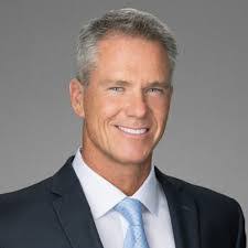 Aimee Pastore's Instagram, Twitter & Facebook