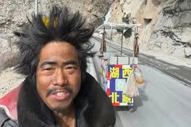 Ăn bún đậu mắm tôm trên vỉa hè ở Mỹ hết 4 triệu đồng, khách Việt hài lòng