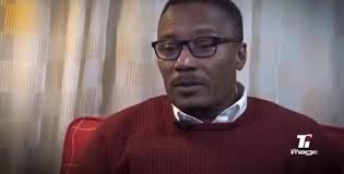 Nenpòt moun ki wè osinon konnen kote petition Team Rudy Officiel la ye tag  mwen souple. Yo vòlò, yo awogan mete sou li.