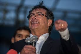 La encuesta periódica arrojó que, en contra parte, el mandatario obtuvo 59 puntos de desaprobación, los mismos de enero. Invamer Gallup