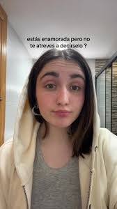 Ana Baro's Instagram, Twitter & Facebook