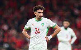 Famille ligotée, Rolex et bijoux volés… Le footballeur international marocain Neil El Aynaoui victime d’un violent cambriolage à Rome