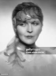 274 Dora Green Photos & High Res Pictures