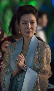 Crazy Rich Asians Michelle Yeoh Wearing Emerald Ring From Her Own Personal Jewelry Collection Crazy Rich Asians Michelle Yeoh Emerald Ring