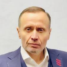 📚Яка ваша улюблена дитяча книжка українською? Якби я була зараз малою, то  точно закохалася б у «Таке велике слоненя», або в «Кошеня і Сонечко», або в  «Казку про Старого Лева»… Діти, які