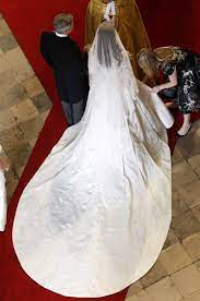 We did not find results for: Kate Middleton Ein Jahrzehnt Spater Ein Detaillierter Blick Auf Ihr Unvergessliches Hochzeitskleid Vogue Germany