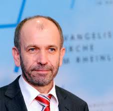 Für die anderen kirchenprovinzen setzte der preußische ministerpräsident bismarck erst 1874 durch, dass sie gleichzogen. Rheinische Kirche Neuer Prases Fordert Konzentration Nach Innen Welt