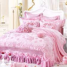 The easy care set features a print of rainbows, flowers and unicorns. Diaidi Luxury Bedding Set Romantic Wedding Bedding Pink Lace Ruffle Comforter Set 10pcs King Size Bed Set 111 Roses Amazon De Home Kitchen