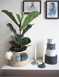 Grau + holz = wahr. Wohnzimmer Deko Ideen Mach Es Dir Gemutlich