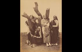 Parsee (Parsi) Ladies, Bombay - Sarmaya