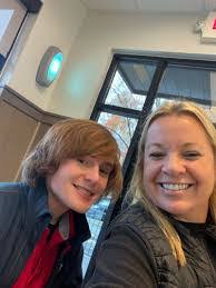 Lori Whiting's Instagram, Twitter & Facebook