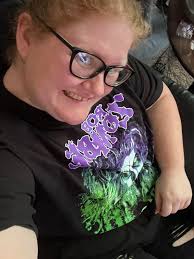 Benelli hates the shirt on. Nashville and bandit don't seem too mind