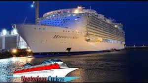 Pe vas se regăsesc 23 de. Cel Mai Mare Vas De CroazierÄ Din Lume Lansat Anul Viitor Romanii Pot Face RezervÄri Din ToamnÄ Cum AratÄ Harmony Of The Seas Foto Video