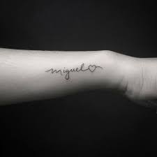 Tatuajes De Letras Para Nombres Y Frases Hombres Mujeres Politify Us