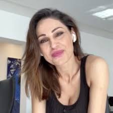Abbiamo intervistato in esclusiva anna tatangelo editato in: Anna Tatangelo A Domenica In Si Commuove Per Il Figlio Andrea Non Mi Fare Piangere Mara