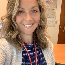 Rose Barnhart's Instagram, Twitter & Facebook