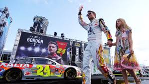 Gordon, who won the last nascar cup series race at the historic former stop on the series schedule in 1996, will again step away from his fox sports commentating duties to none other than retired nascar great gordon, who won the first rolex watch of his career, the associated press reports. Jeff Gordon Leaves A Champion Just Not With Another Title