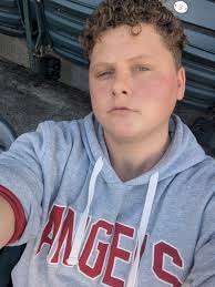 Gamer seeking partner in California