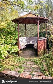 17 Uberdachter Sitzplatz Im Garten Sitzplatz Im Garten Gartensitzplatz Garten