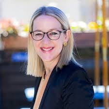 Marty Bloom's Instagram, Twitter & Facebook