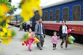 Ph&aacute;p Luật Plus - &Aacute;m ảnh chuyến xe về qu&ecirc; đ&oacute;n Tết