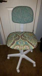 Refurbished Computer Chair Super Easy Just Spray Paint And A Pillowcase Chair Computer Chair Pillow Cases