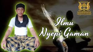 Dinamai ath thuur (bukit) diambil dari perkataan ath thuur yang terdapat pada ayat pertama surat ini. Keutamaan Dan Khasiat Surat Yasin Ayat 72 Lengkap Dengan Cara Mengamalkannya Youtube
