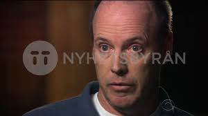 Husband murders wife after she tells him she's leaving him for a