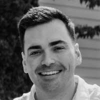 4 perfiles de «Kevin Weadock»