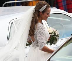 Kim Sears Pulls A Kate Middleton On Her Wedding Day Look Famous Wedding Dresses Celebrity Wedding Dresses Jenny Packham Wedding Dresses