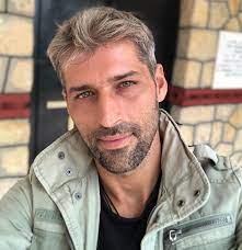 Όσα θέλεις να ξέρεις για τον παίκτη του survivor 4. Ale3hs Pappas H Prwth E3odos Sthn Ellada Meta Thn Apoxwrhsh Toy Apo To Survivor Fthis Gr